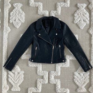 Forever21 Womens Black Faux Leather Moto Jacket with Removable Fur Colla…